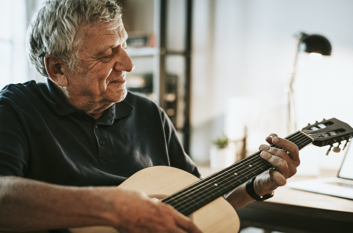 5 Reasons Why Playing an Instrument as an Adult Can Make You Happier a ...